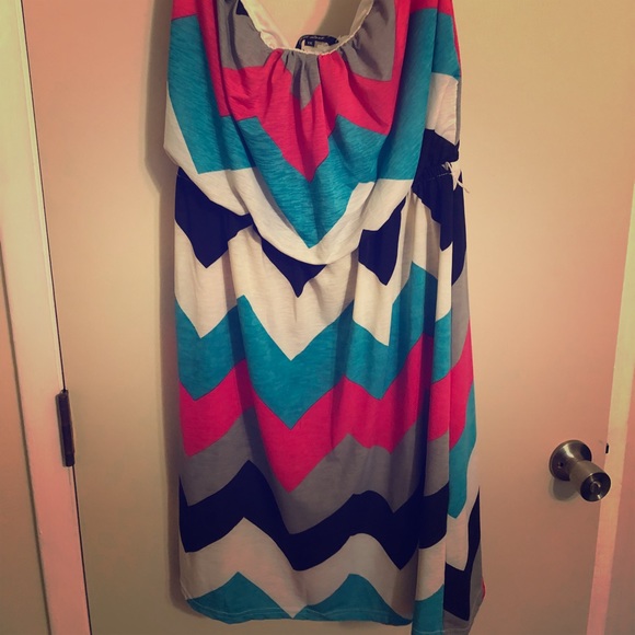 NWOT strapless chevron dress - Picture 1 of 2